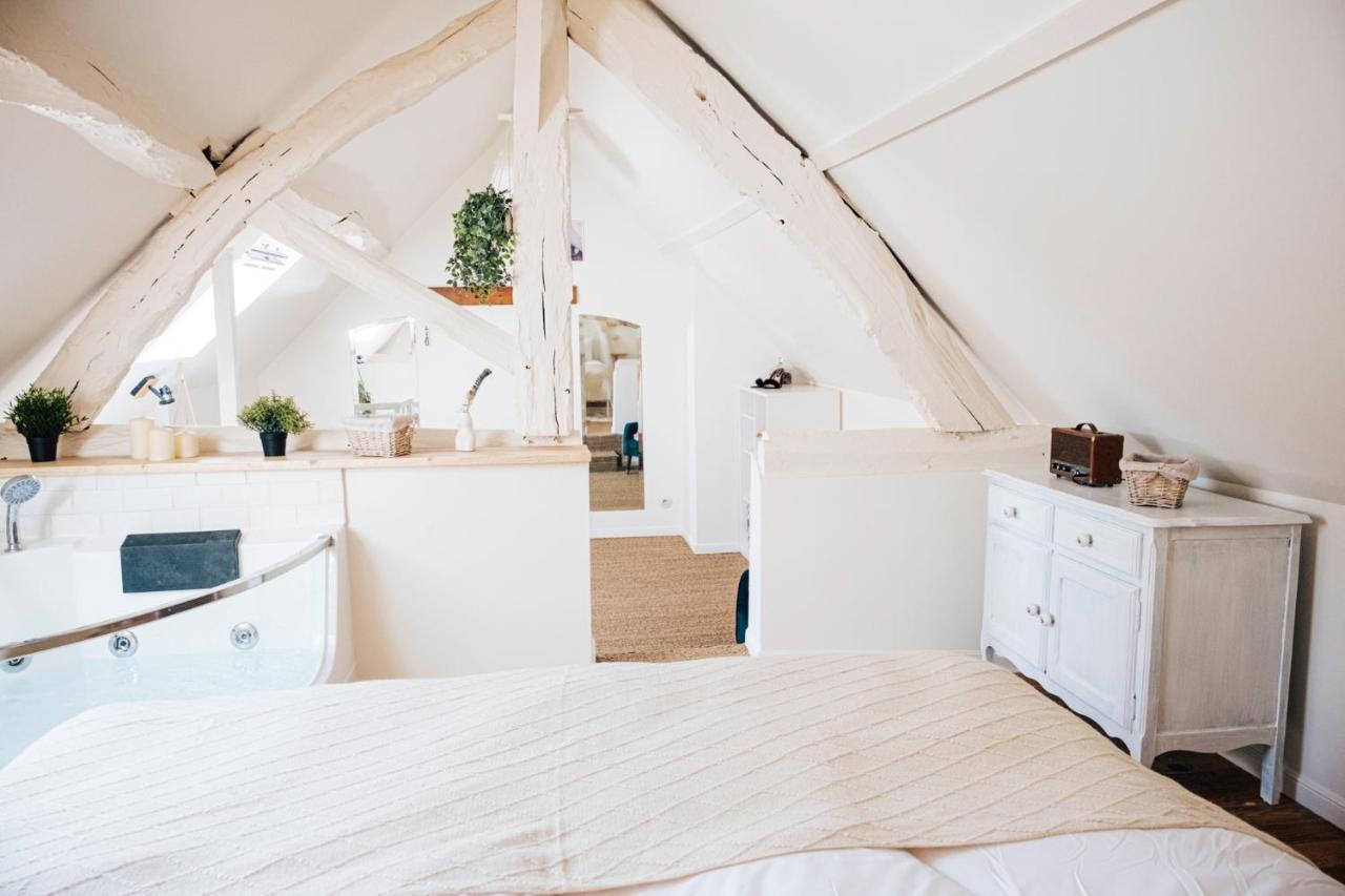 Loveroom Du Perche : Maison Avec Balneo Moulins-la-Marche Extérieur photo